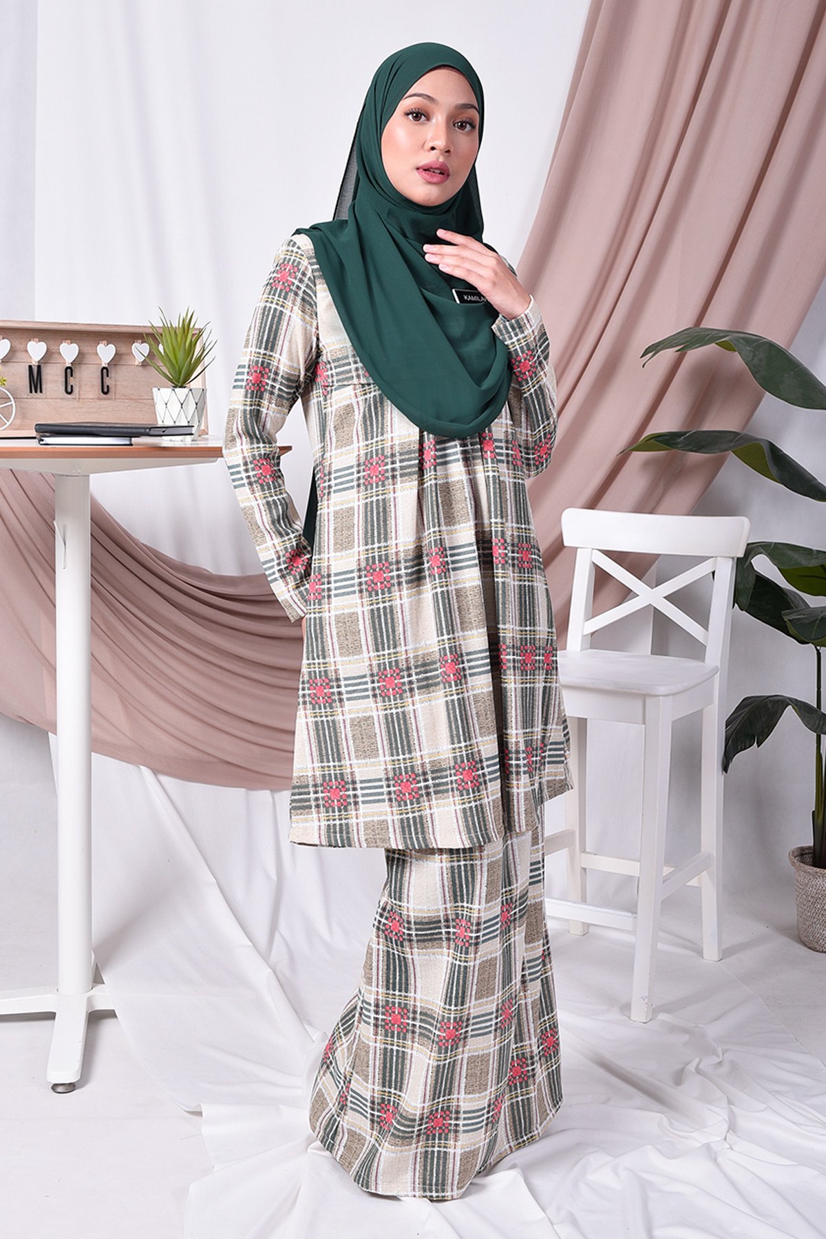 Baju Kurung Pleated Tiara - Pink
