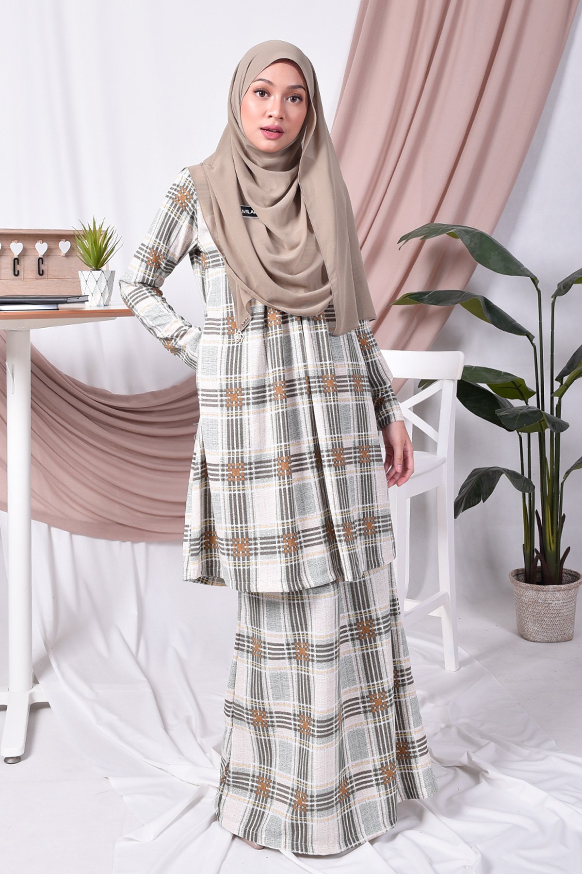 Baju Kurung Pleated Tiara - Brown