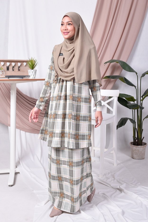 Baju Kurung Pleated Tiara - Brown