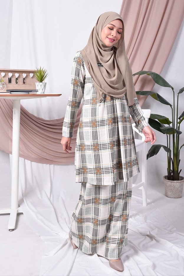 Baju Kurung Pleated Tiara - Brown
