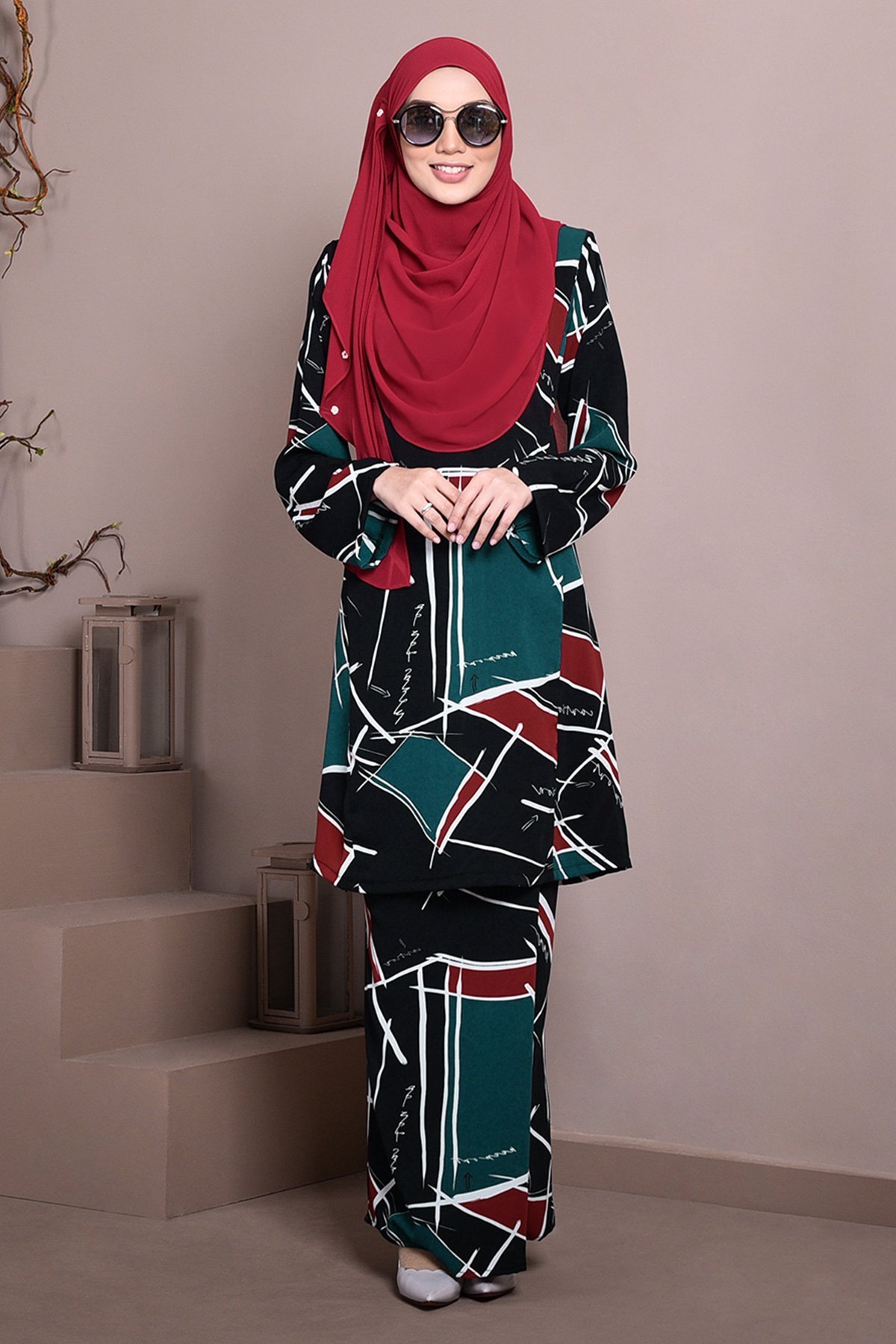 Baju Kurung Puteri Pahang Patricia - Emerald Green