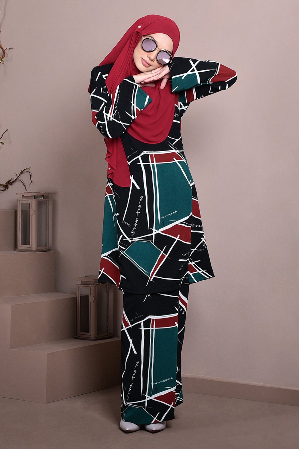 Baju Kurung Puteri Pahang Patricia - Emerald Green