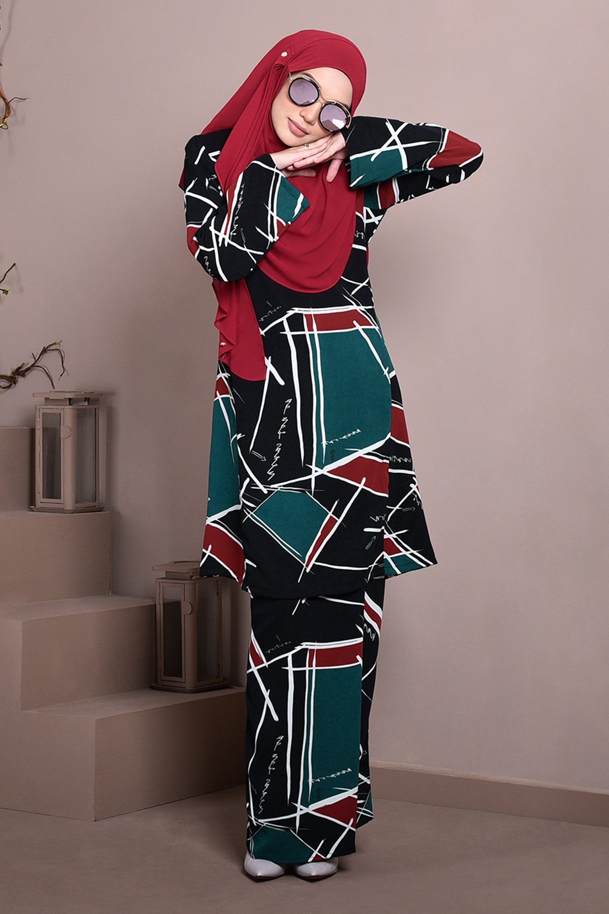 Baju Kurung Puteri Pahang Patricia - Emerald Green