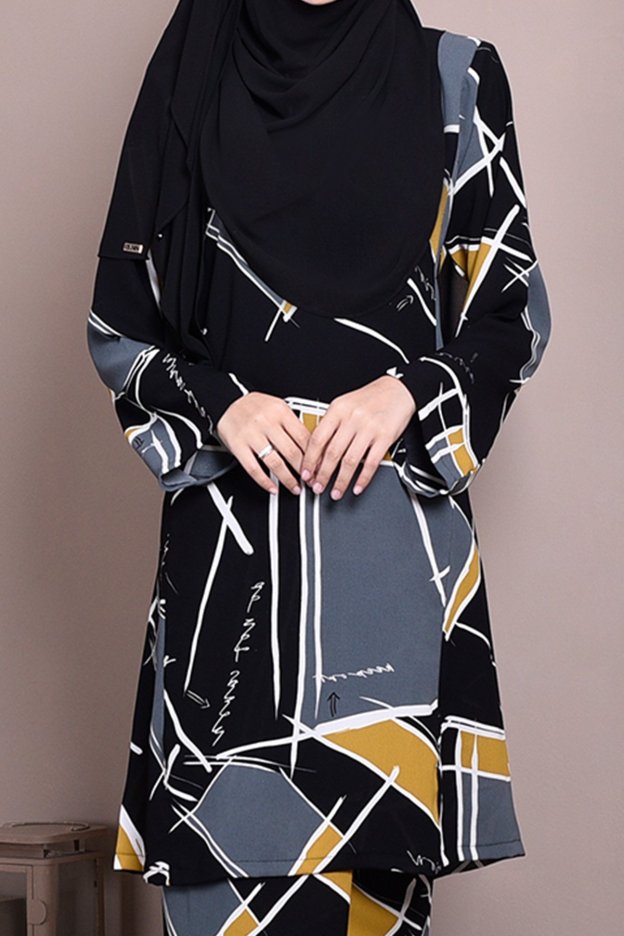 Baju Kurung Puteri Pahang Patricia - Geometric Black
