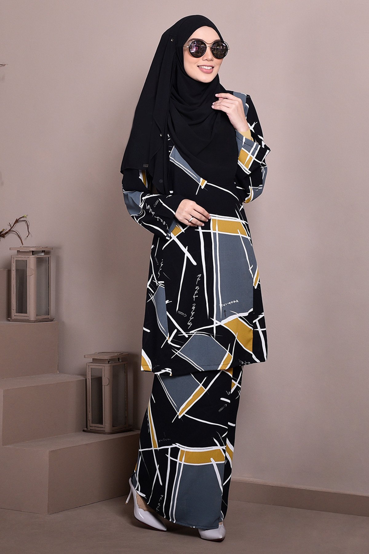Baju Kurung Puteri Pahang Patricia - Geometric Black