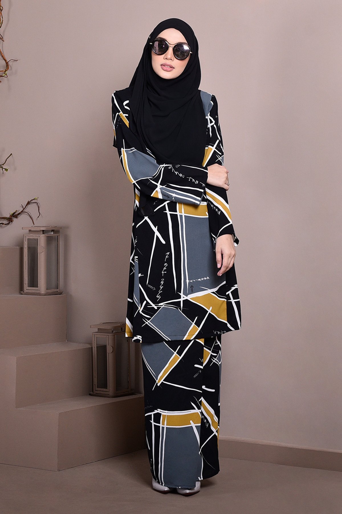 Baju Kurung Puteri Pahang Patricia - Geometric Black
