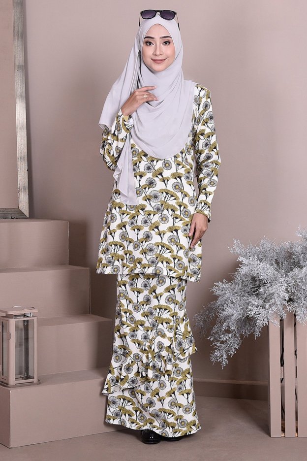 Baju Kurung Ruffle Anna - Fantasy White