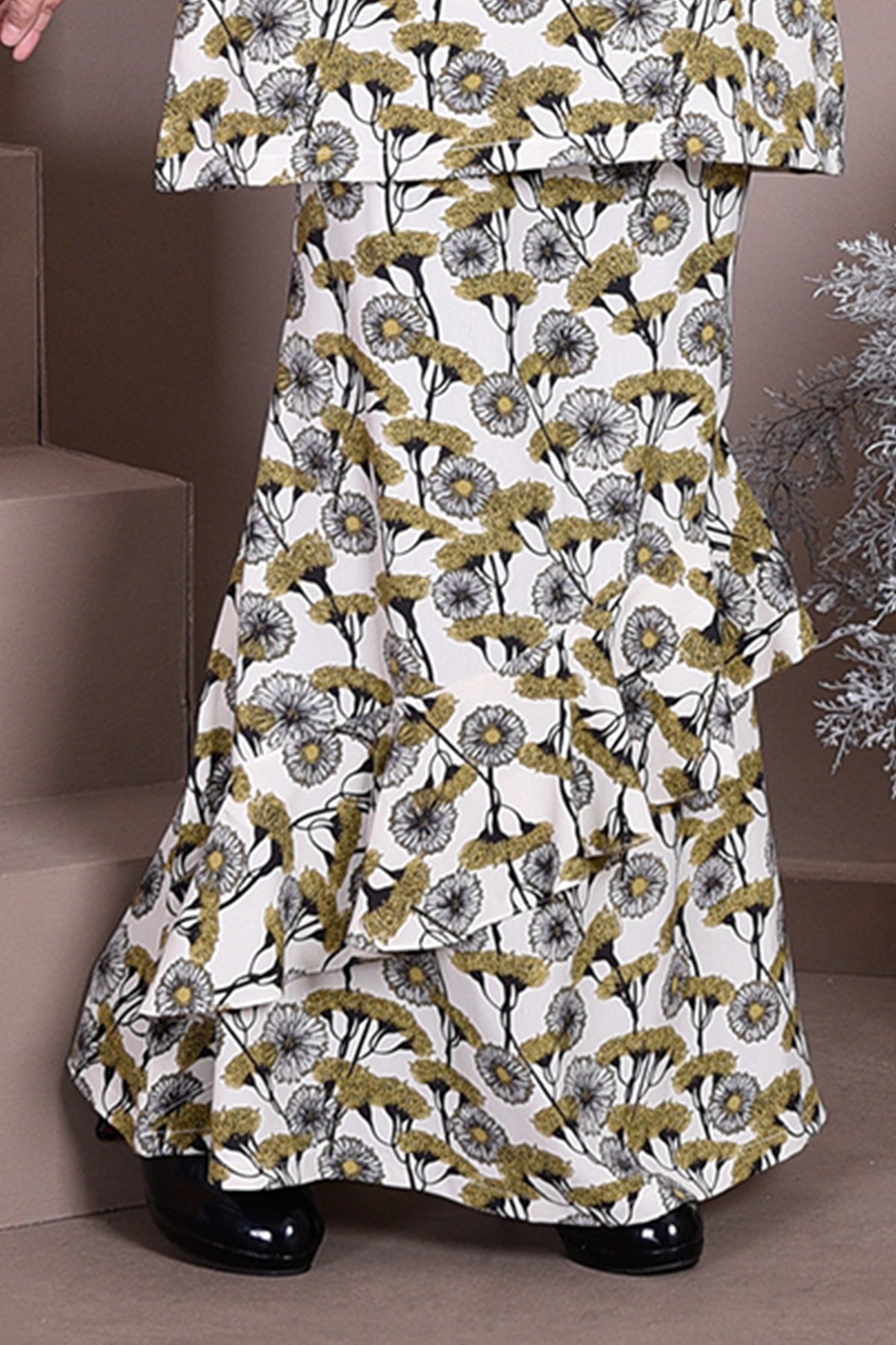 Baju Kurung Ruffle Anna - Fantasy White