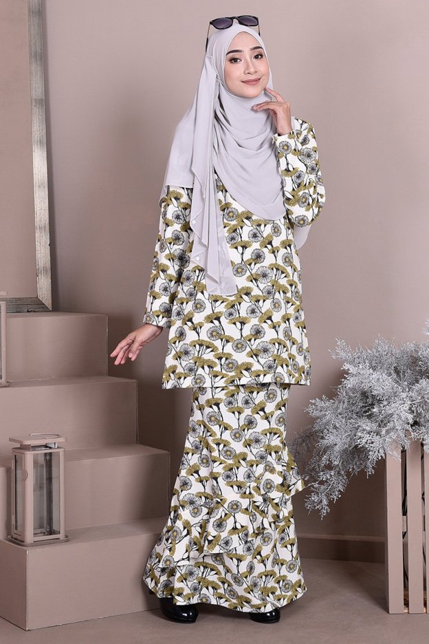 Baju Kurung Ruffle Anna - Fantasy White