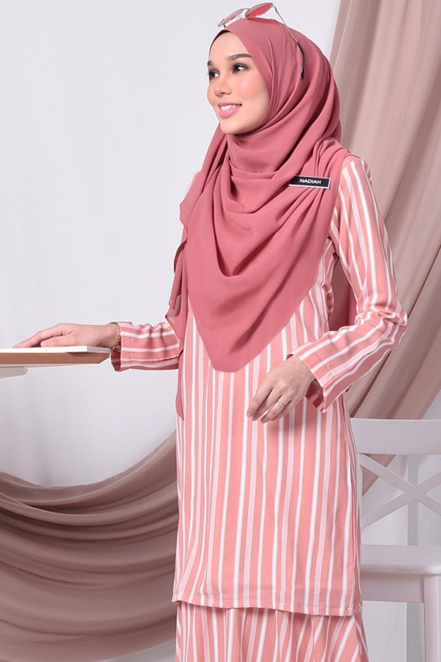 Baju Kurung Moden Monica - Peach