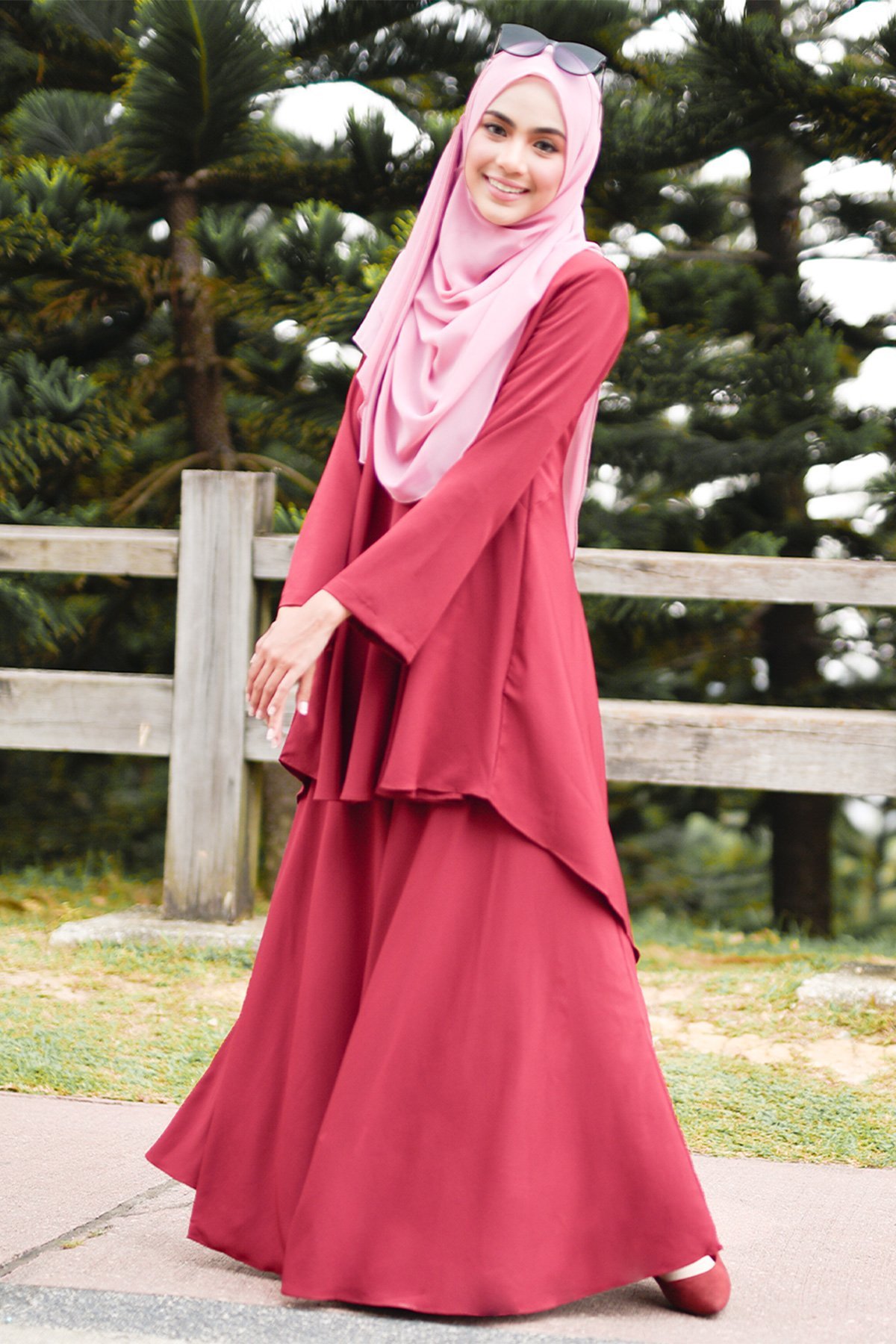 Baju Kurung Suit Hazana - Red