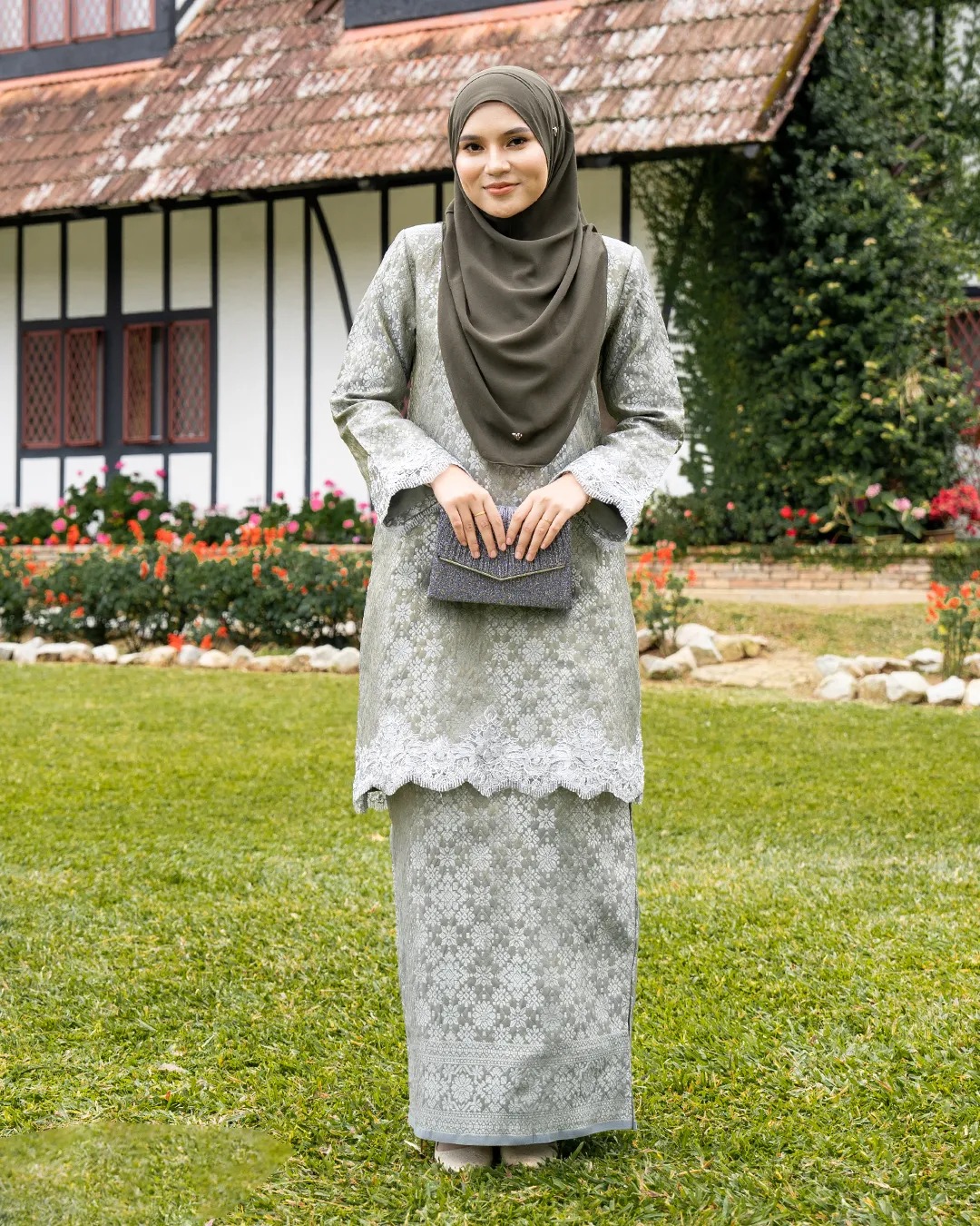 Baju Kurung Moden Lace Songket Ramadhani