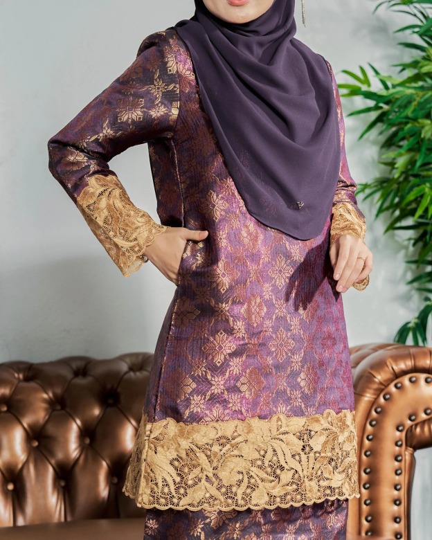 Baju Kurung Songket Adriani