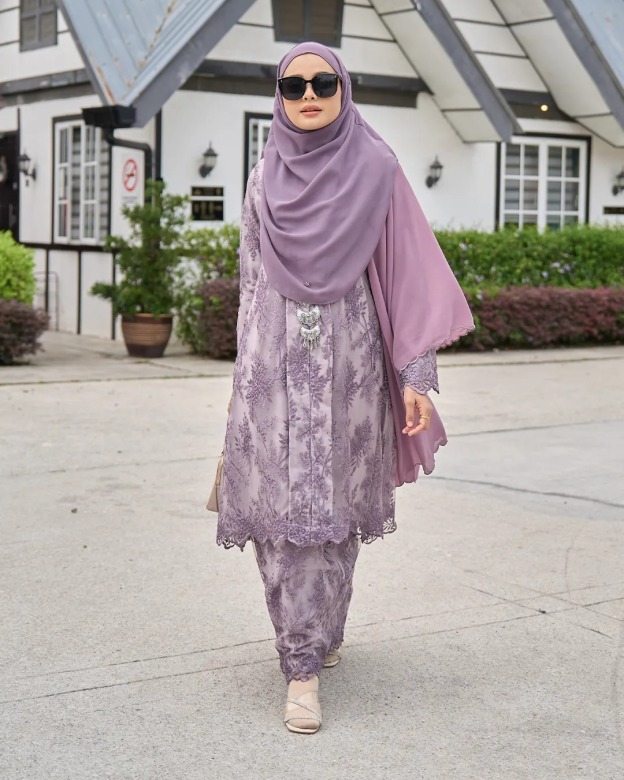Baju Kebarung Lace Ardina