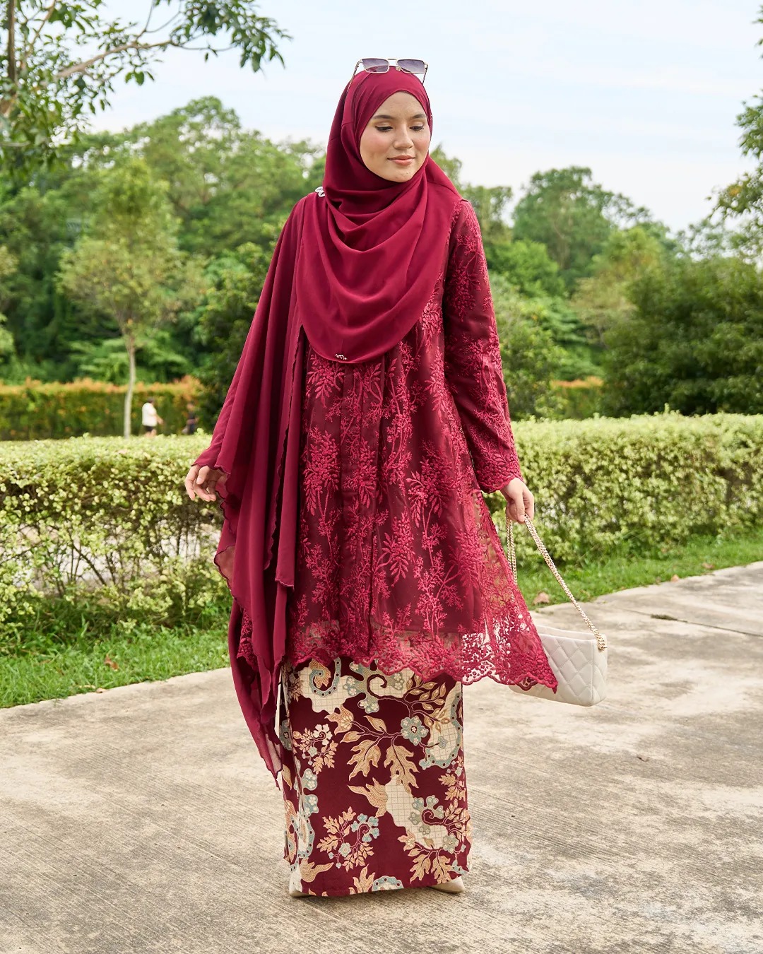 Baju Kebarung Lace Batik Akasia