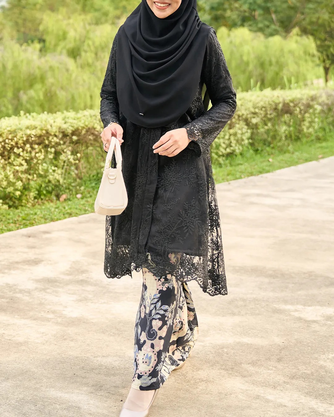 Baju Kebarung Lace Batik Akasia