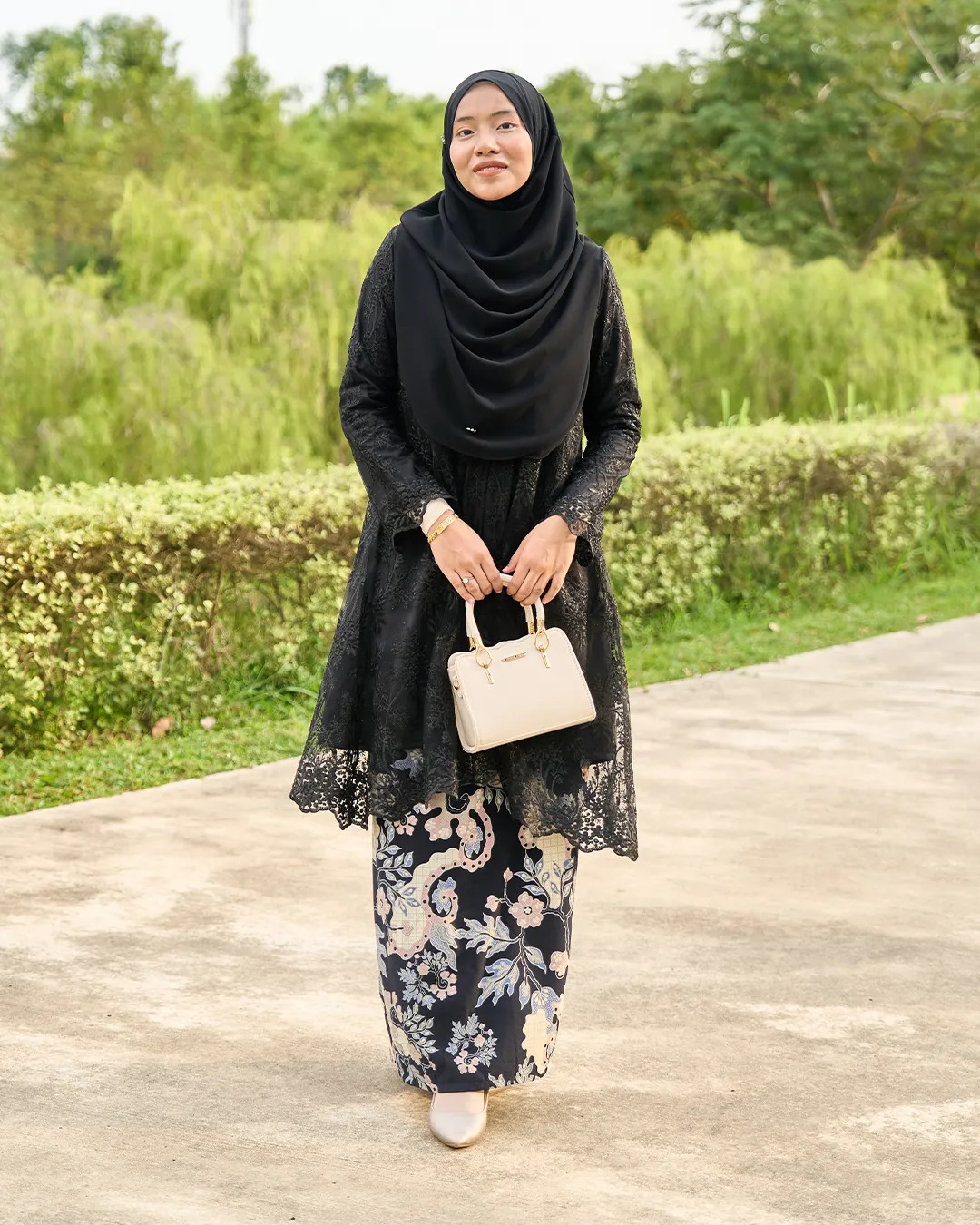 Baju Kebarung Lace Batik Akasia