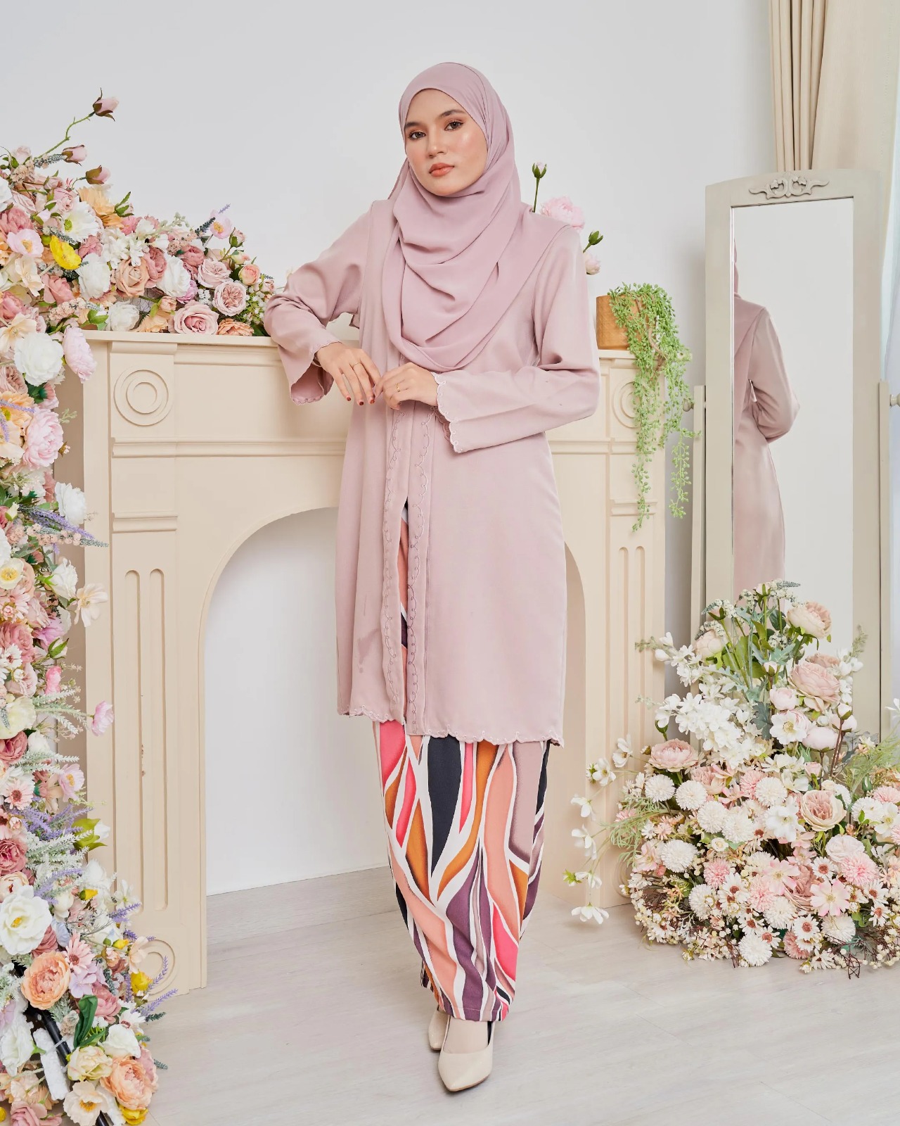 Baju Kebarung Sulam Alice