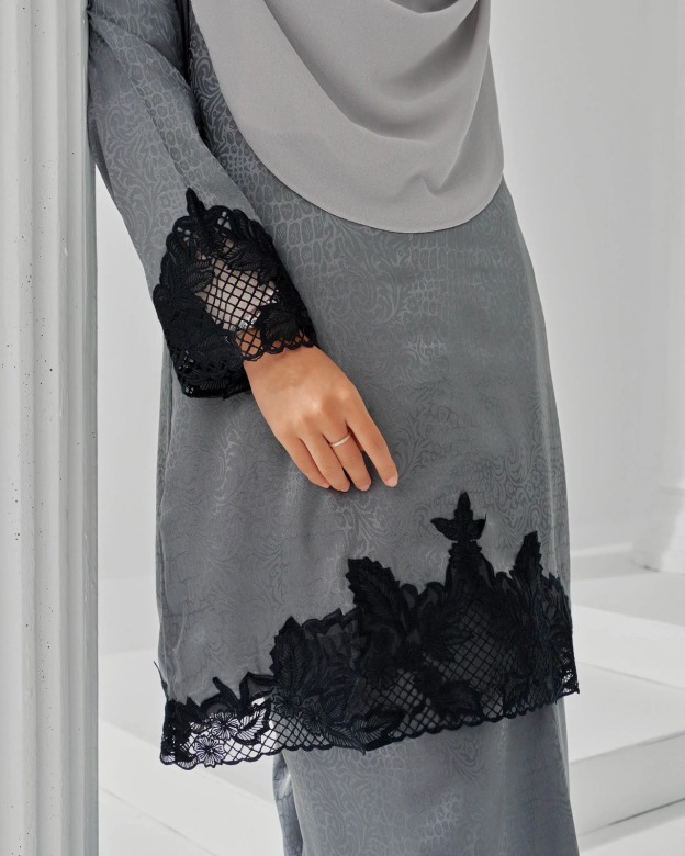 Baju Kurung Jacquard Sulam Airis