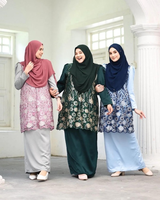 Baju Kurung Moden Lace Puffy Nadisa