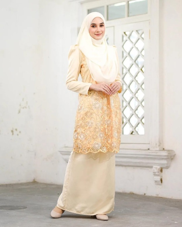 Baju Kurung Moden Lace Puffy Nadisa