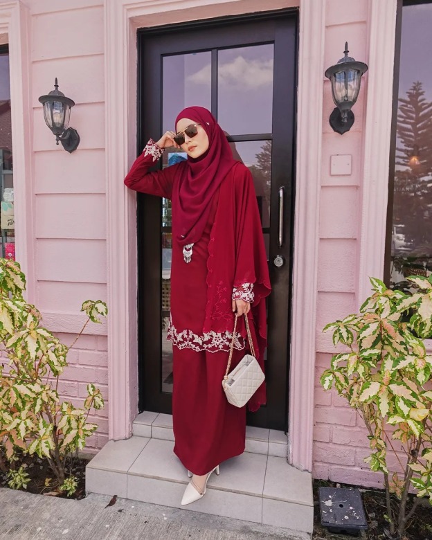 Baju Kurung Sulam Diamante Arawinda