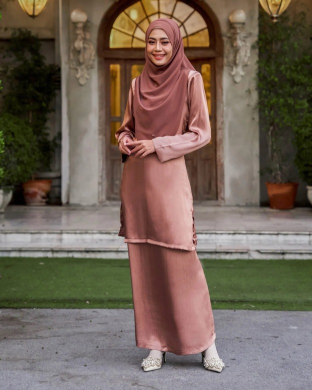 Baju Kurung Moden Lyssa Laluna X MCC