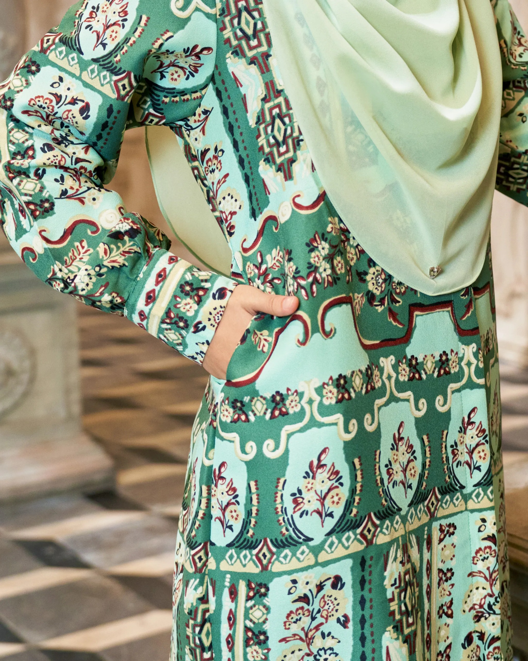 Suit Cella Premium Printed Vienna