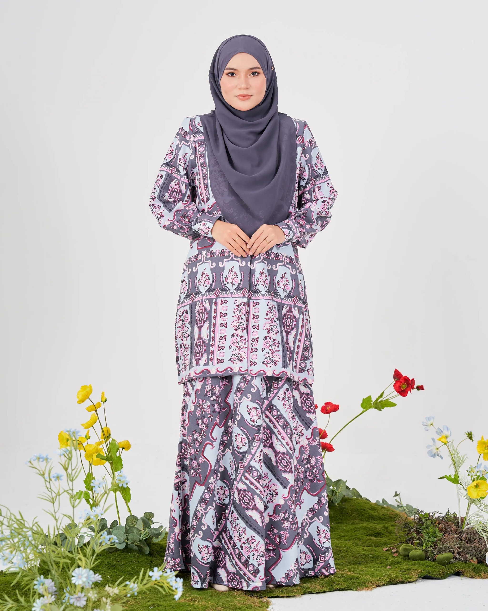 Suit Cella Premium Printed Vienna