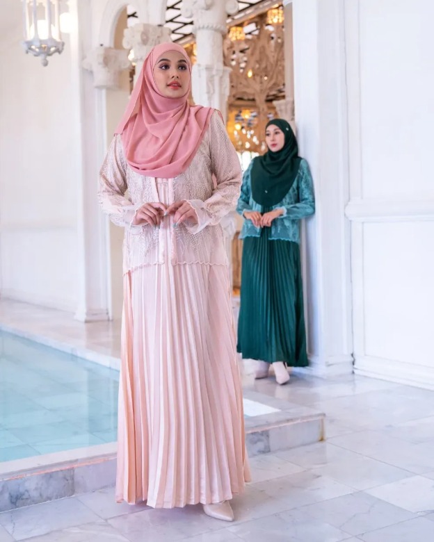 Dress Lace Pleated Rosalia