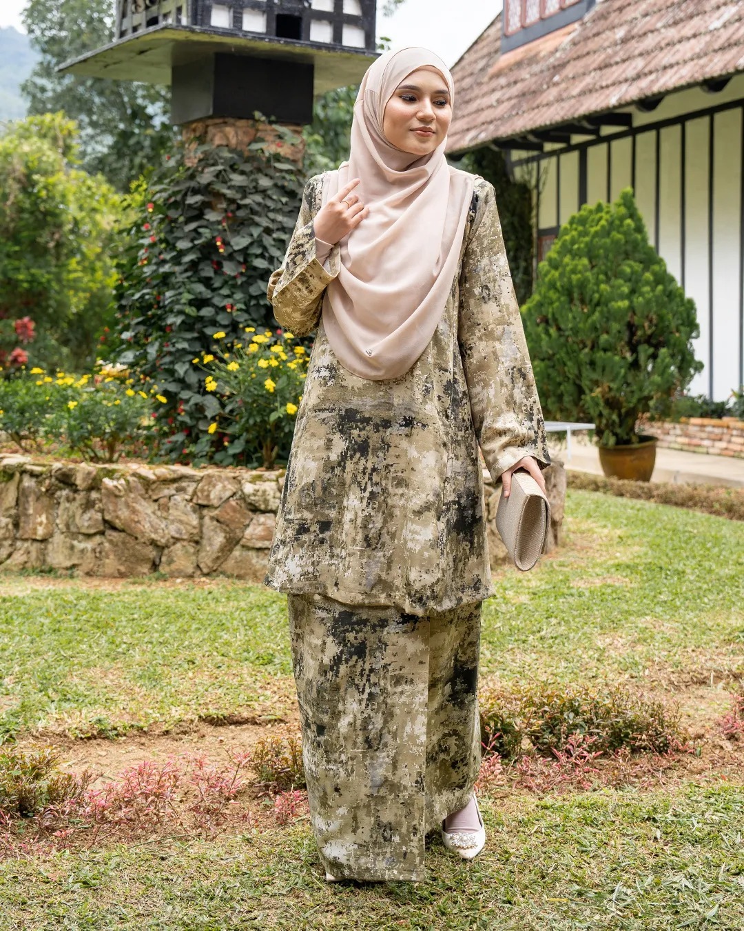Baju Kurung Pahang Leora