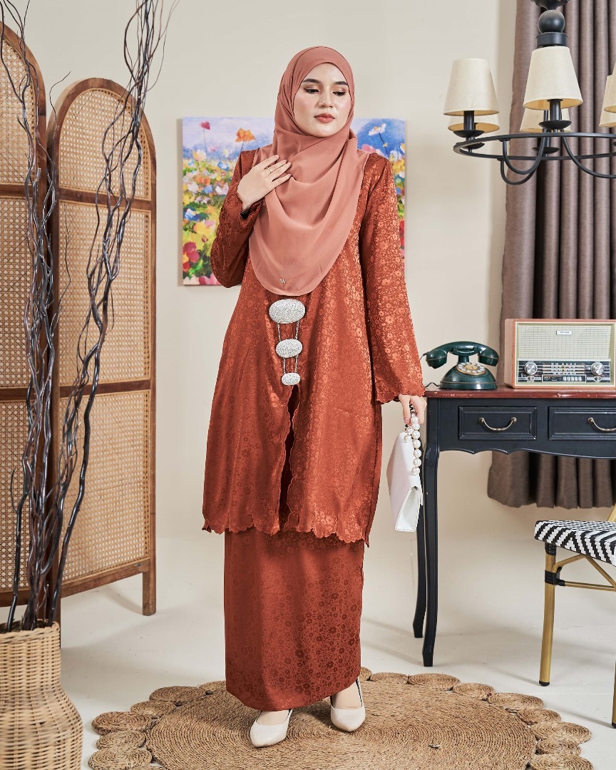 Baju Kebarung Sulam Jacquard Anandi
