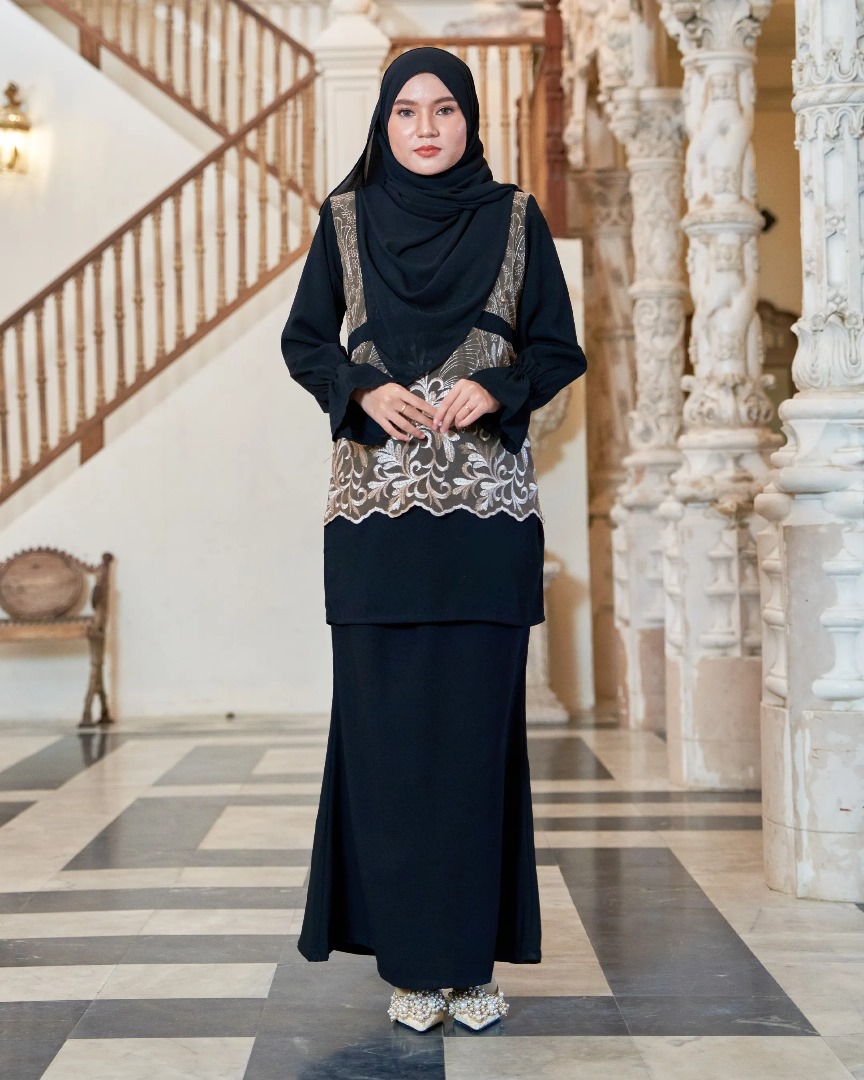 Baju Kurung Lace Arisa