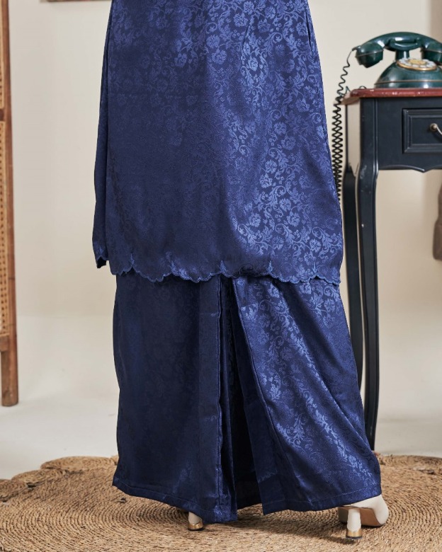 Baju Kebarung Sulam Jacquard Anandi