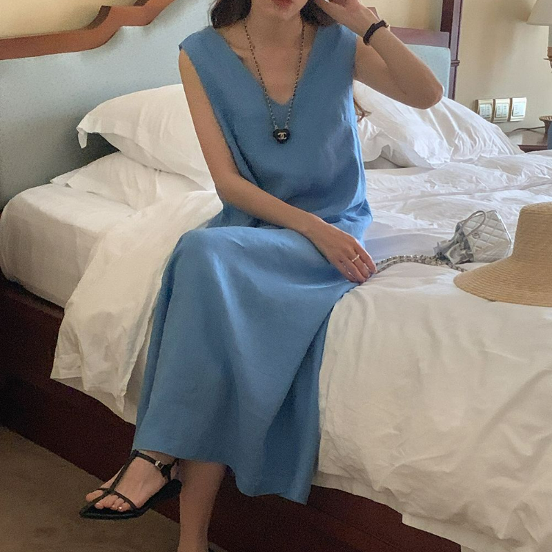 設計感露背大碼寬鬆遮肚顯瘦v領無袖洋裝-lululam