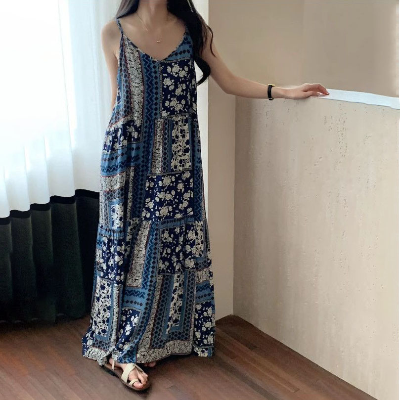 日系度假風顯白顯瘦大碼薄款沙灘吊帶裙-lululam