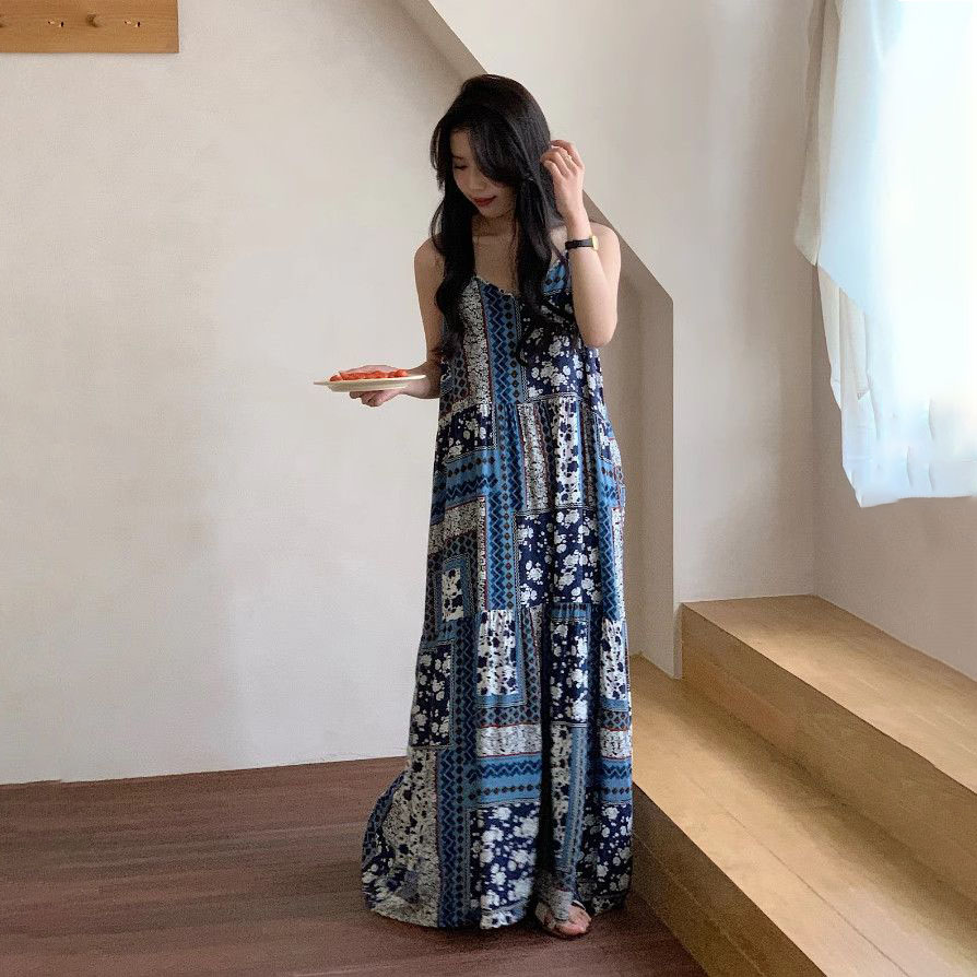 日系度假風顯白顯瘦大碼薄款沙灘吊帶裙-lululam