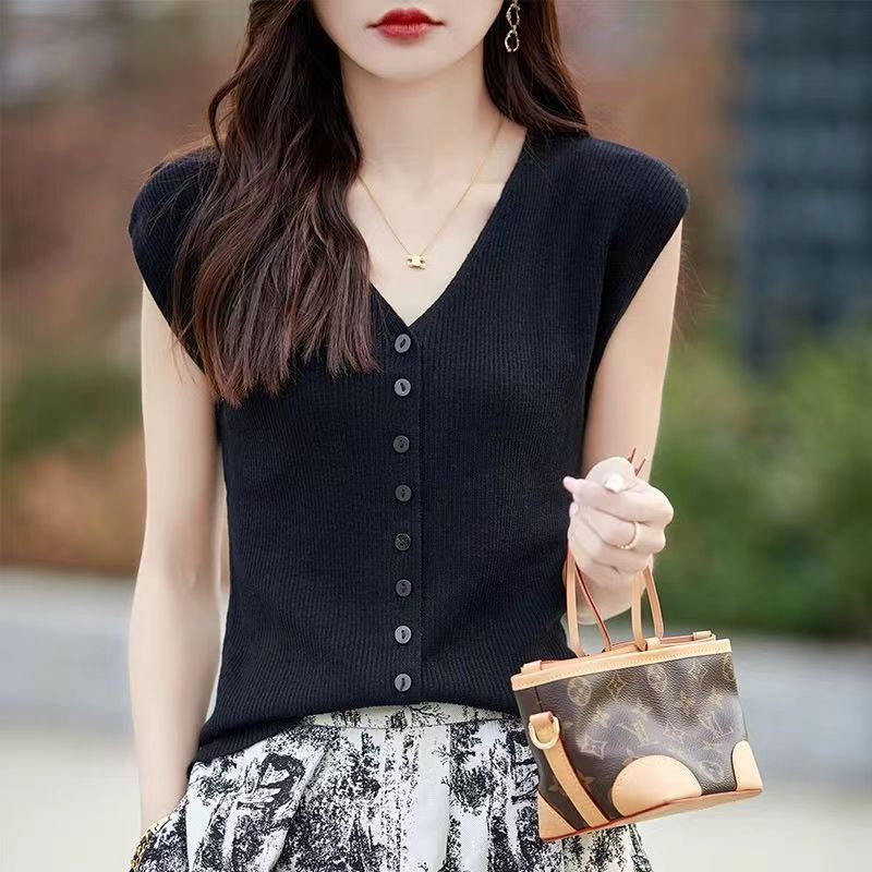 氣質百搭V領冰絲修身洋氣紐扣飛飛袖短袖T恤-lululam