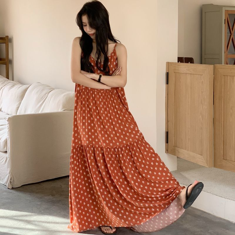 日系度假風顯白顯瘦大碼薄款沙灘吊帶裙-lululam