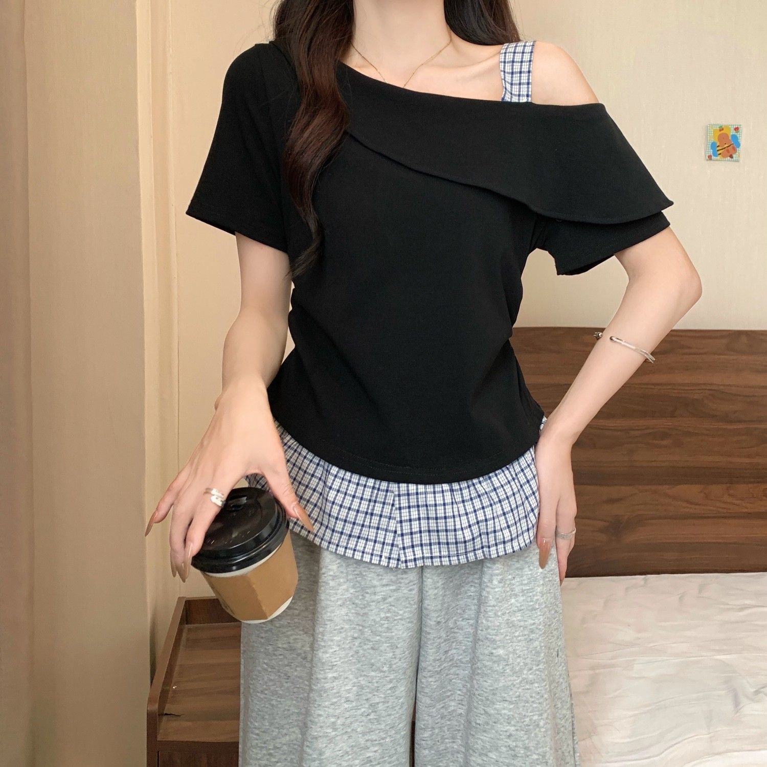 純棉格子拼接斜肩露肩收腰顯瘦短袖T恤-lululam
