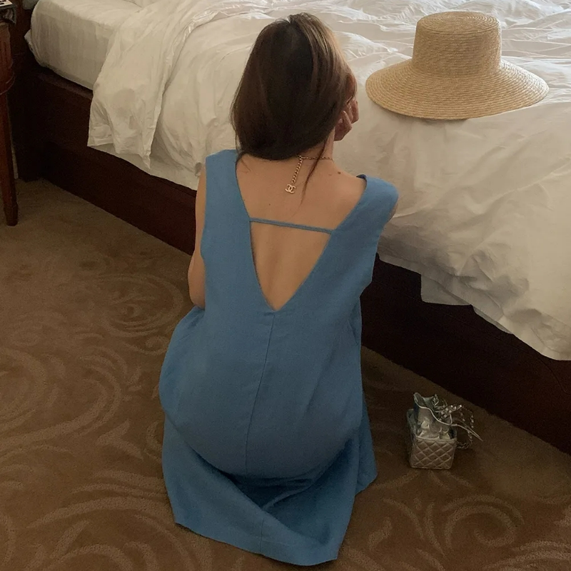 設計感露背大碼寬鬆遮肚顯瘦v領無袖洋裝-lululam