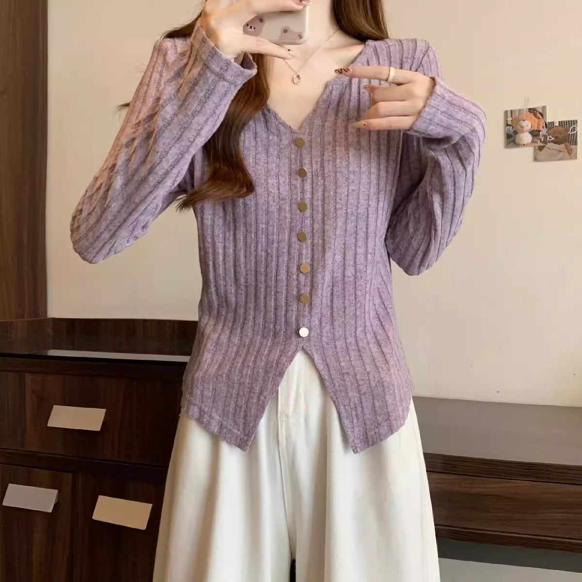 大碼薄款顯瘦V領設計感長袖打底針織衫