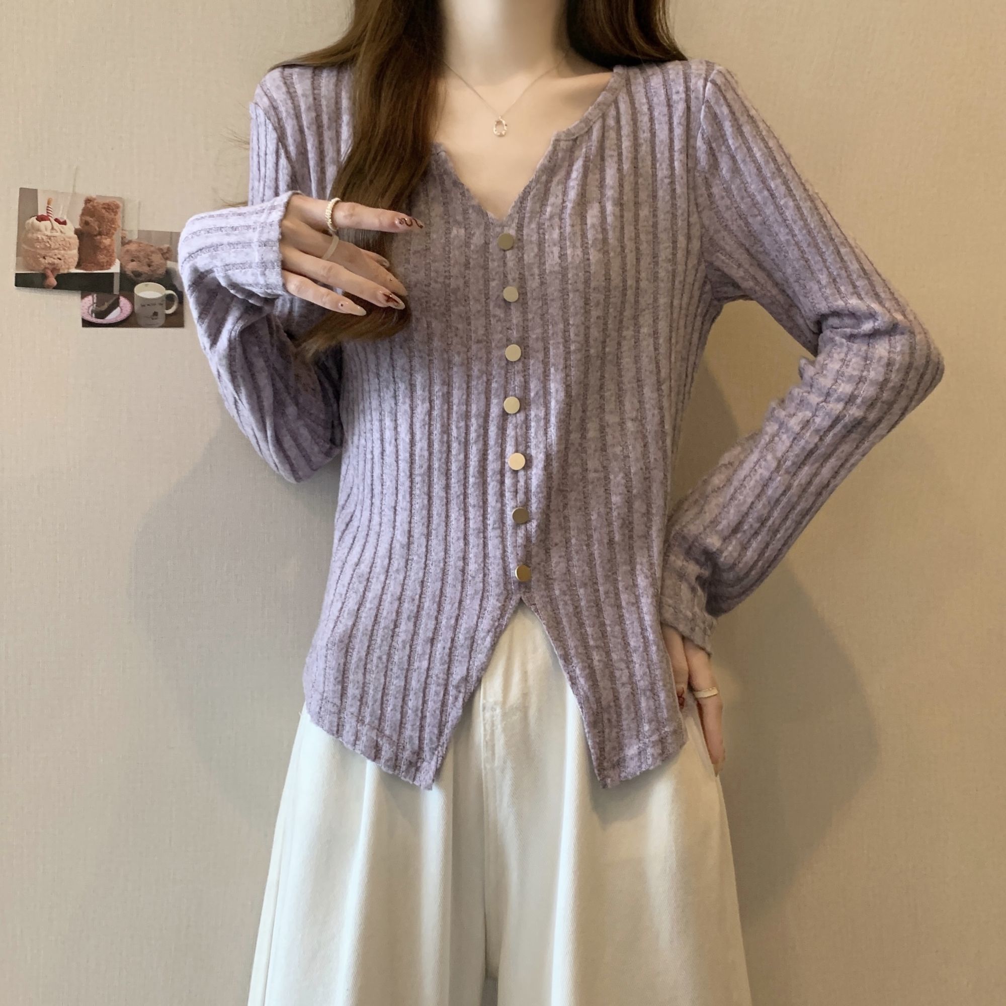 大碼薄款顯瘦V領設計感長袖打底針織衫