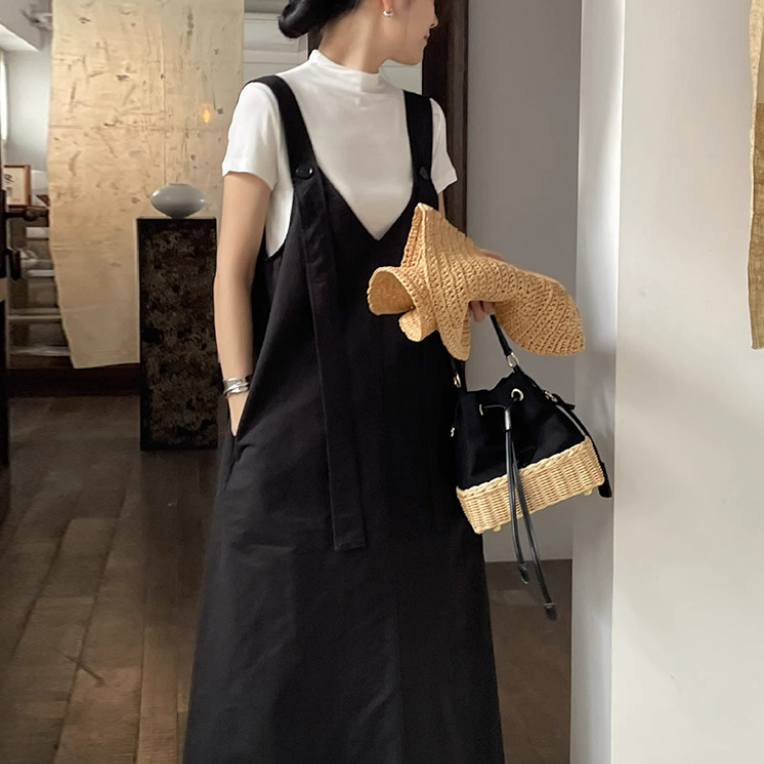 【單件】寬松休閑V領背帶裙+顯瘦打底衫兩件套