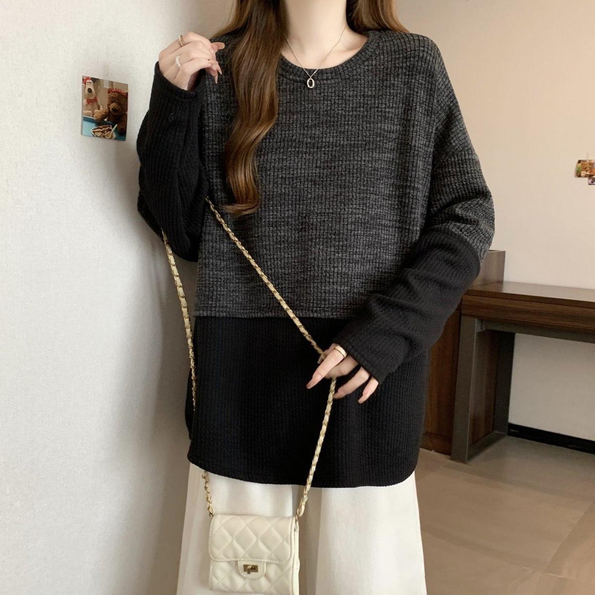 2色設計感拼接寬鬆慵懶撞色長袖T恤-lululam