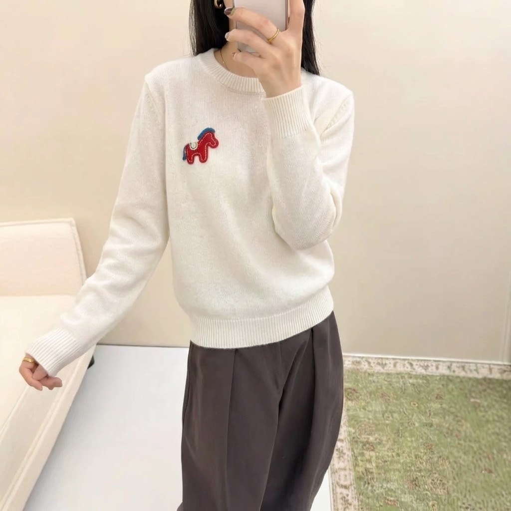 韓系減齡顯瘦圓領提花小馬針織衫