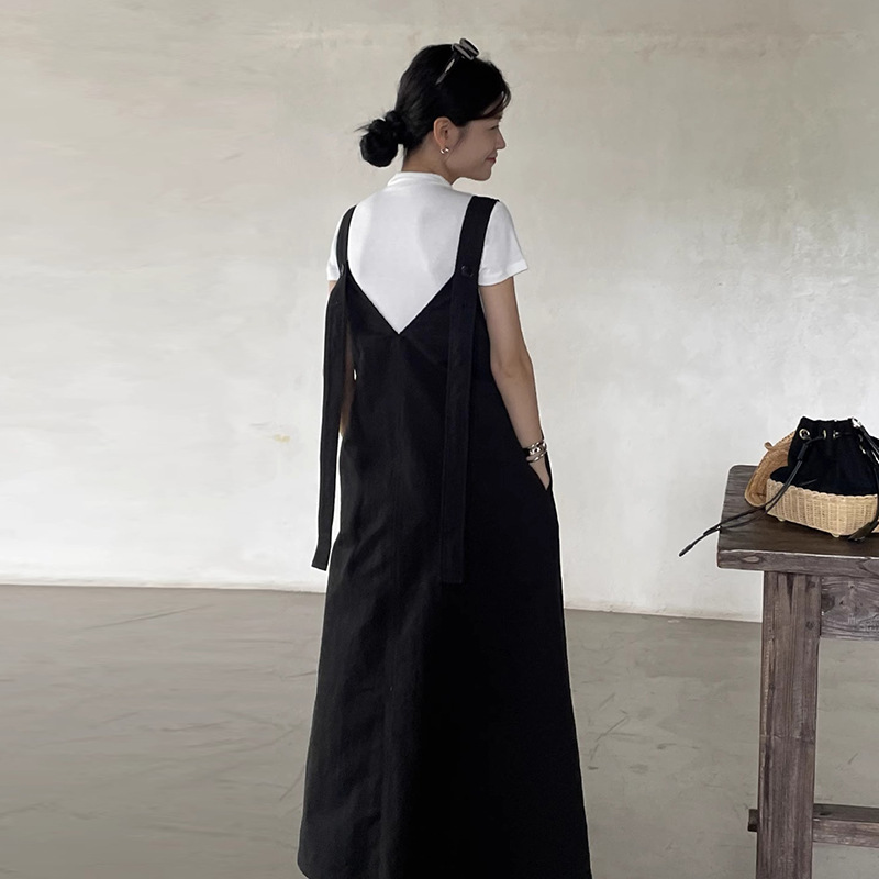 【單件】寬松休閑V領背帶裙+顯瘦打底衫兩件套