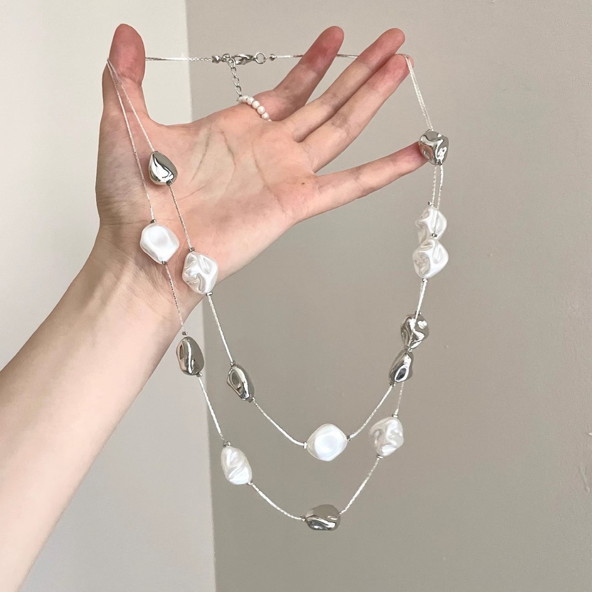 輕奢高級精緻鎖骨鍊不規則長款串珠項鍊