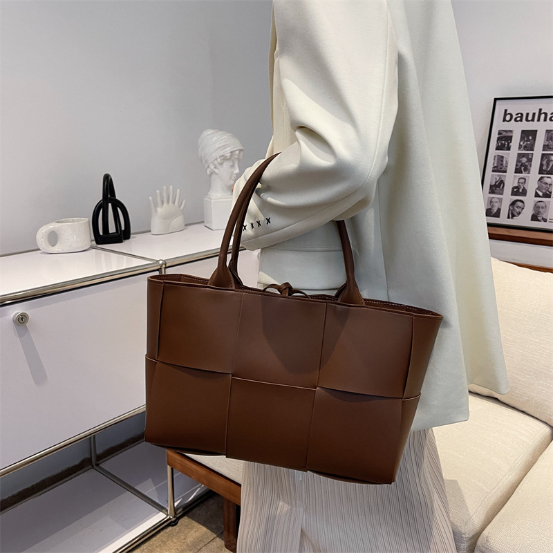 高級感洋氣單肩大容量百搭手提托特包-lululam