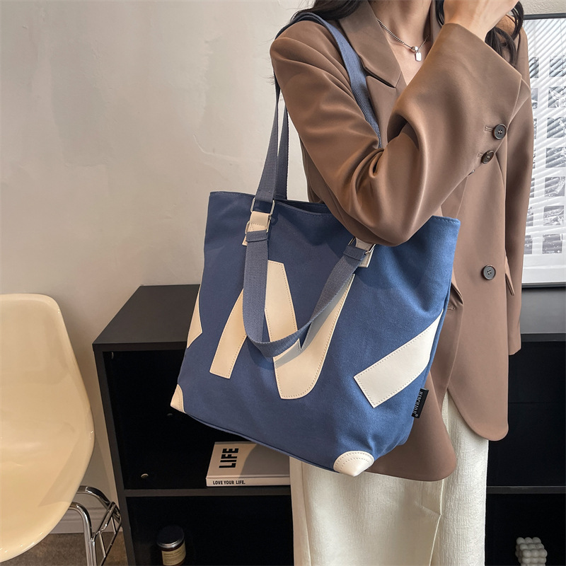 韓版質感厚實雙面壓花字母帆布手提袋-lululam